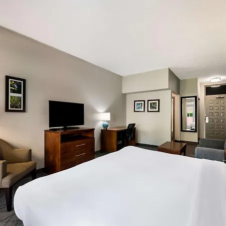 Surestay Plus Hotel By Best Western The Villages Lady Lake Exterior photo