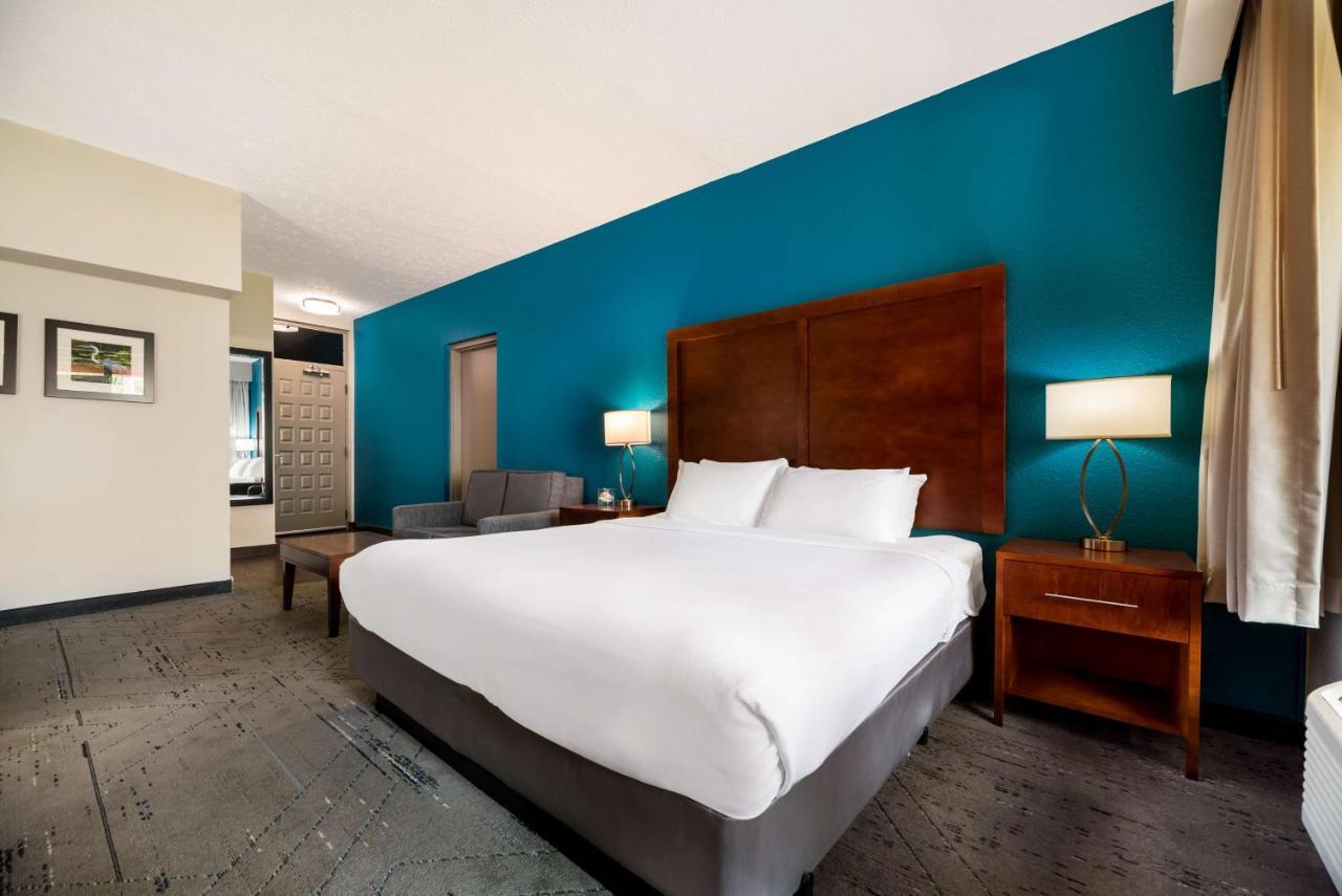 Hotel Surestay By Western The Villages